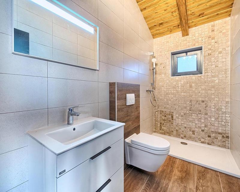 Golden Haven Luxe Bungalow Resort Murter Exteriör bild
