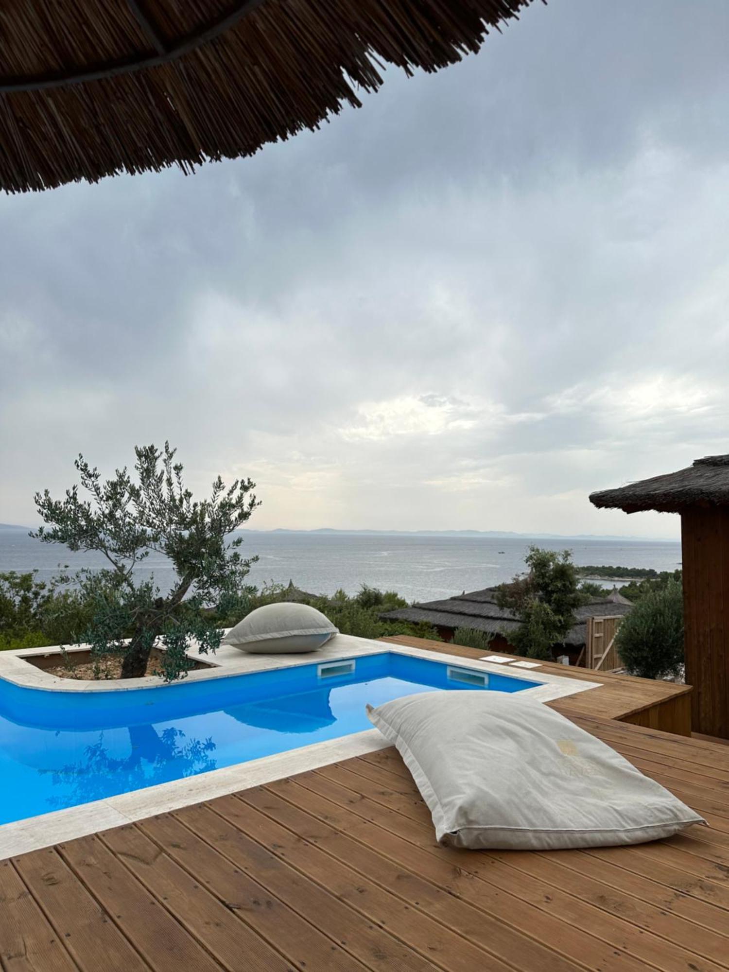 Golden Haven Luxe Bungalow Resort Murter Exteriör bild