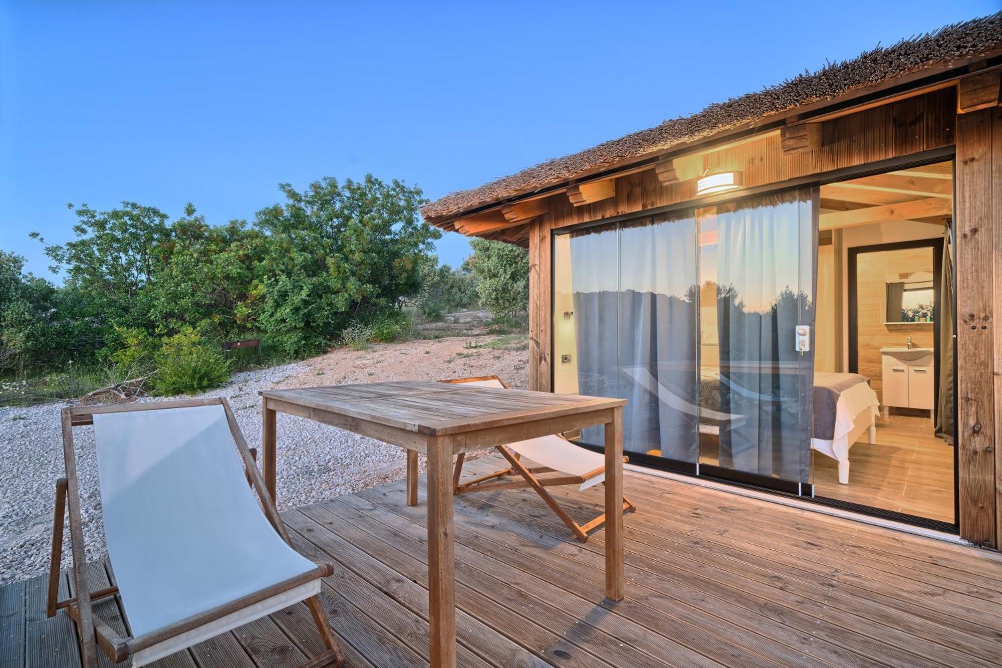 Golden Haven Luxe Bungalow Resort Murter Exteriör bild