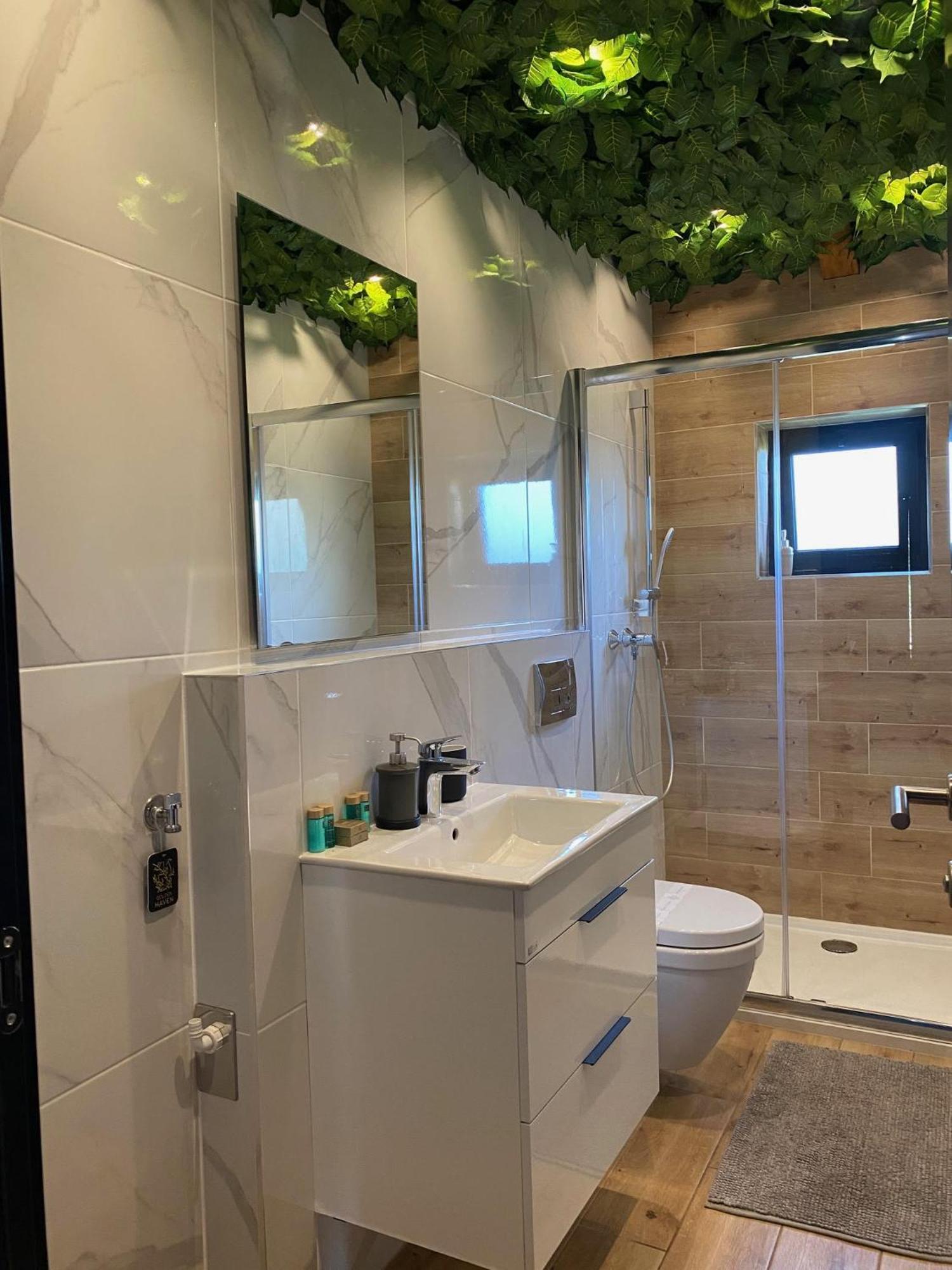 Golden Haven Luxe Bungalow Resort Murter Exteriör bild