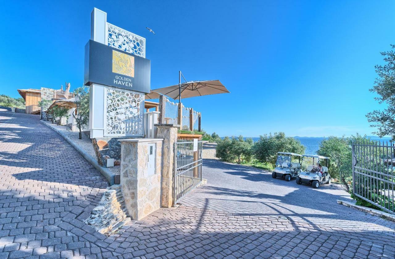 Golden Haven Luxe Bungalow Resort Murter Exteriör bild